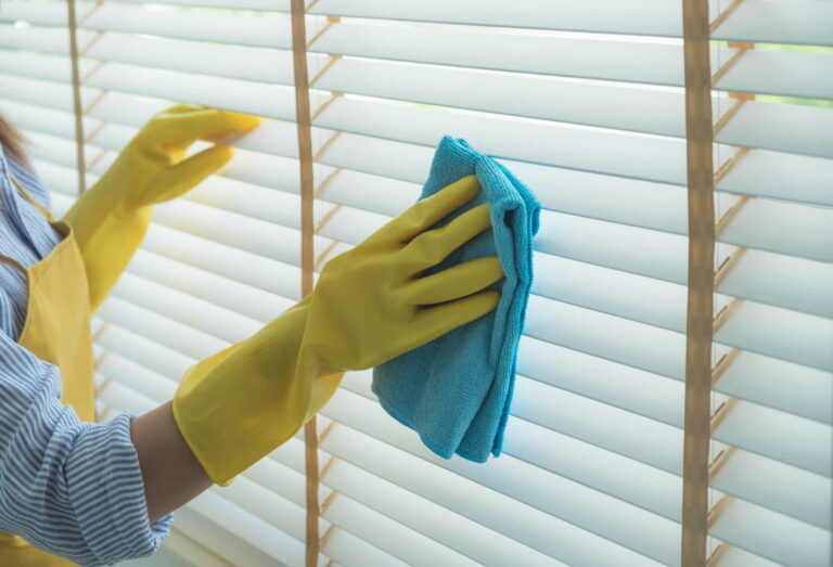5 Best Tips For Cleaning Fabric Blinds