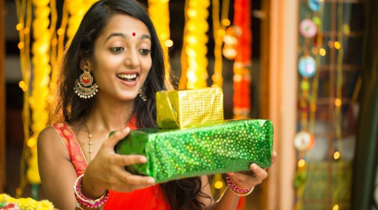 8 Amazing Diwali Gifts Ideas For Your Cherished One