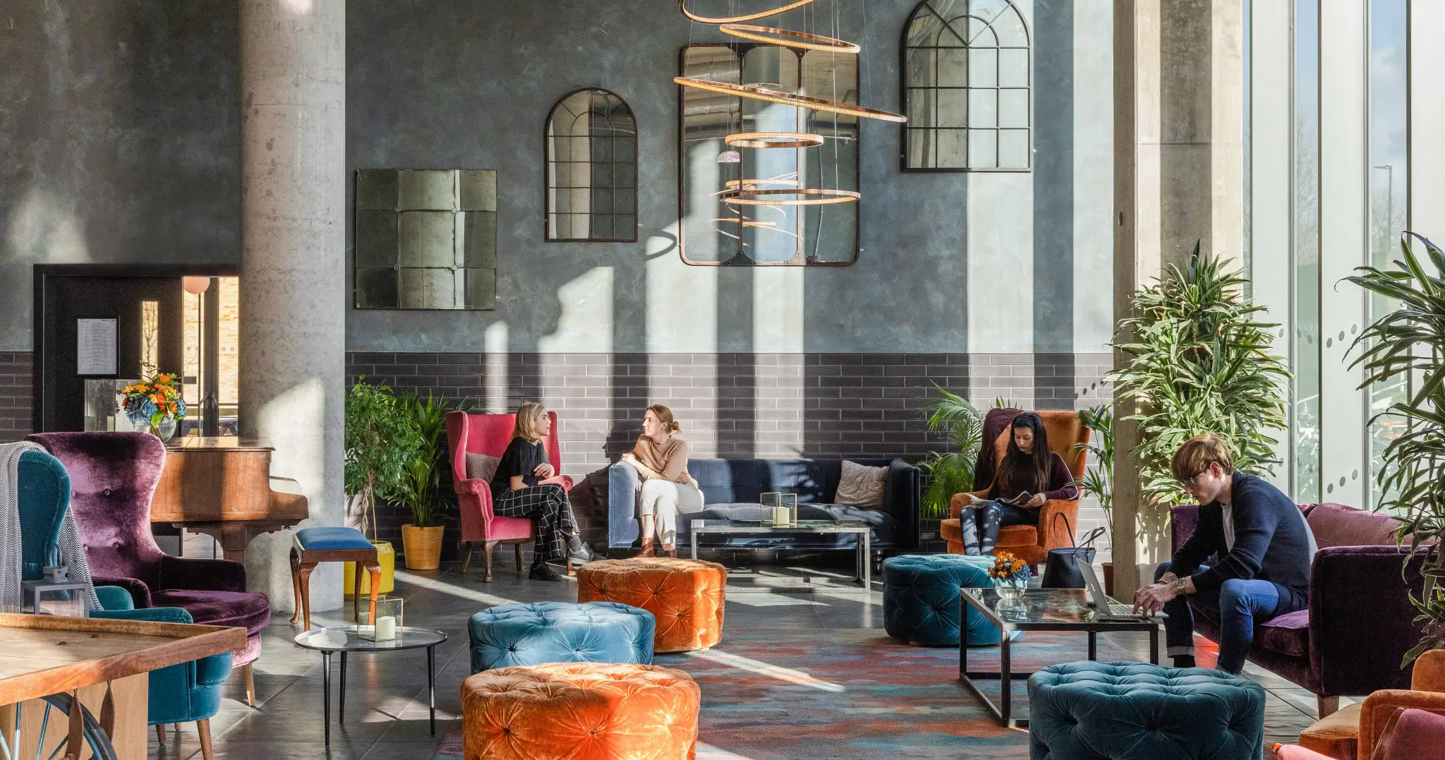 Things to consider when selecting a right co-living space Things to consider when selecting a right co-living space